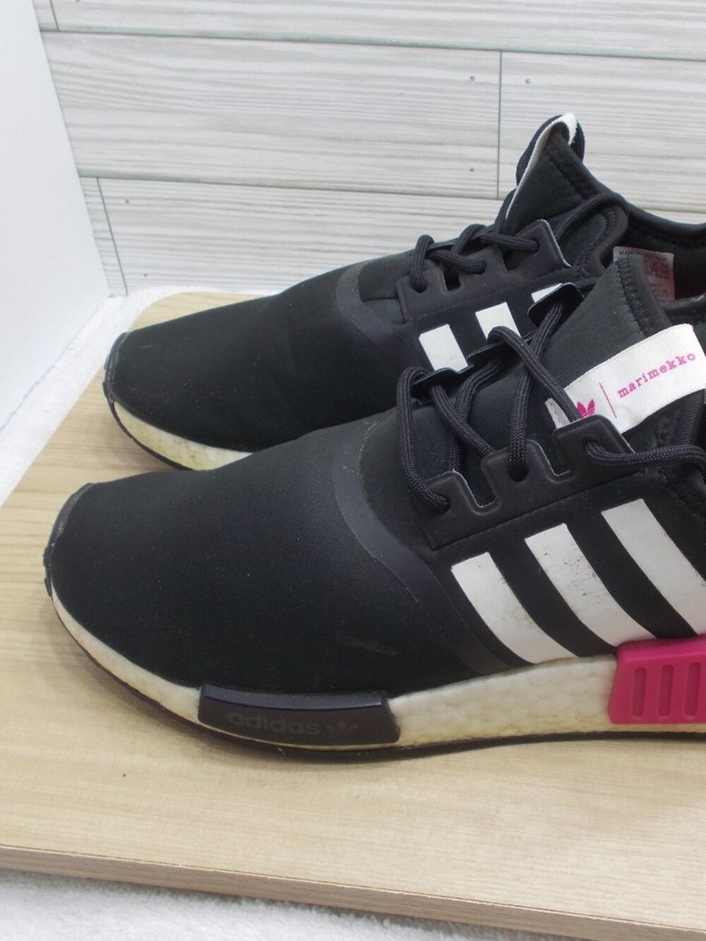 Adidas Shoes Women's 8.5 Marimekko NMD_R1 Running Shoes H00655